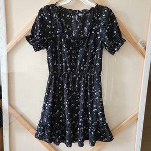 Floral print smocked dress